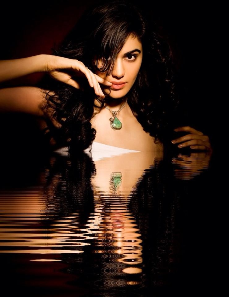 Adah Sharma