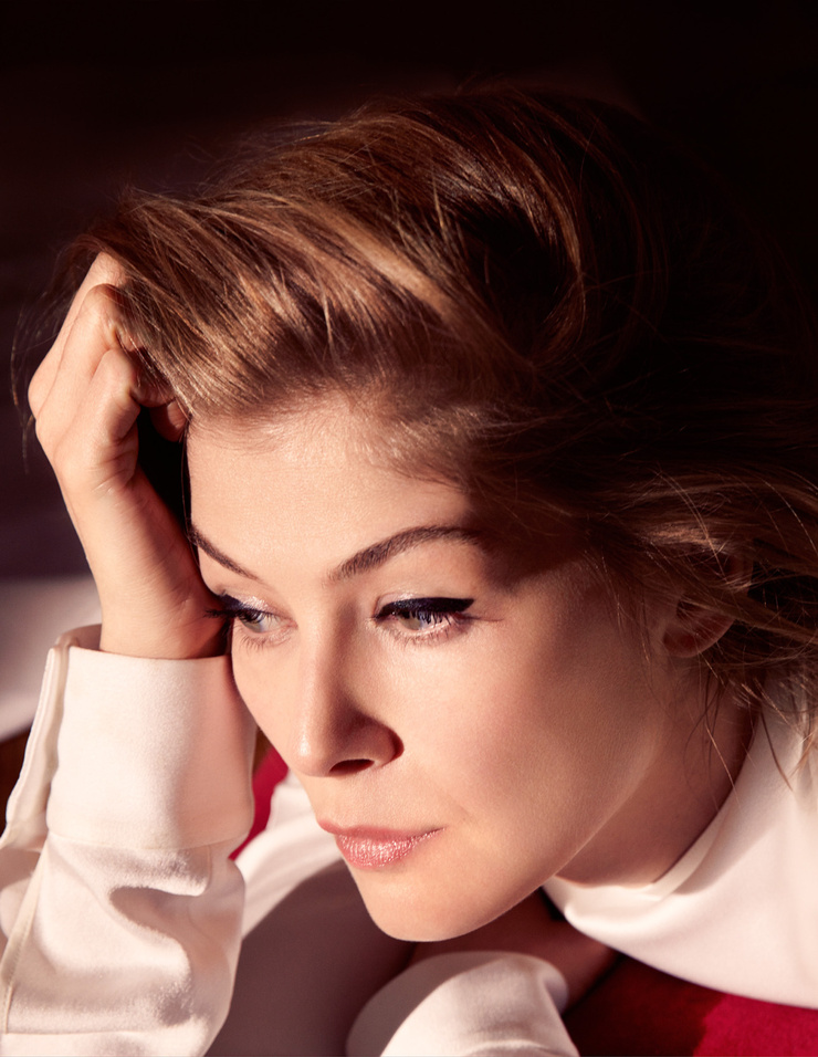 Rosamund Pike