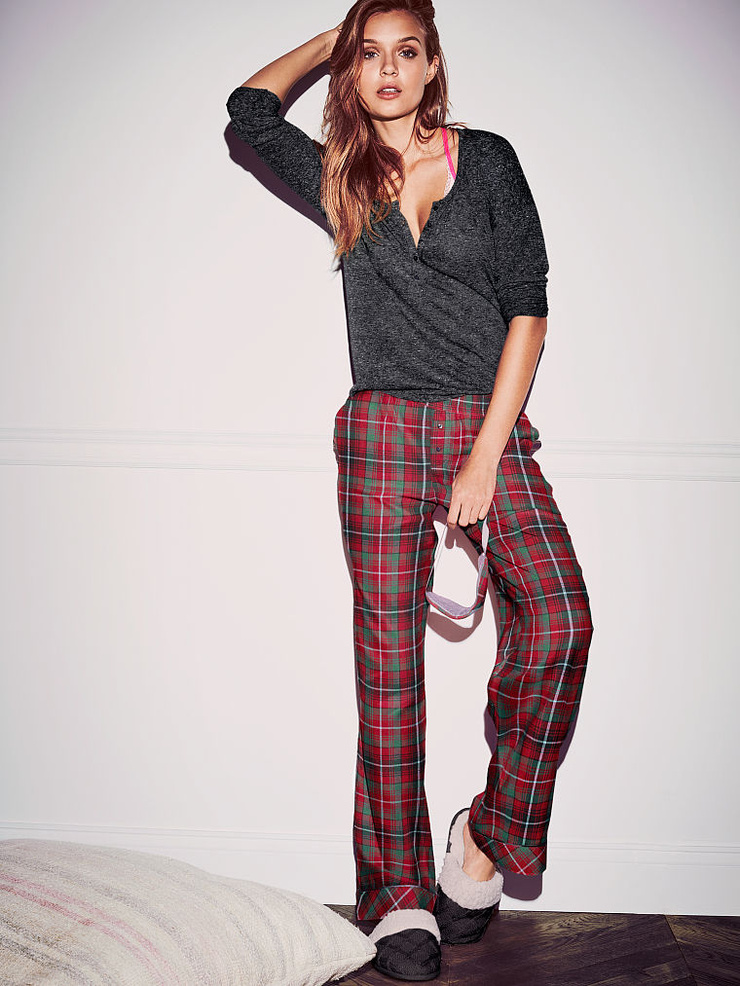 Josephine Skriver Josephine Skriver