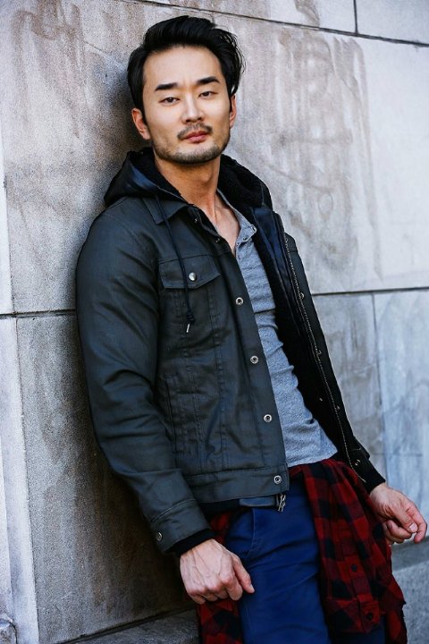 Jon Komp Shin Jon Komp Shin