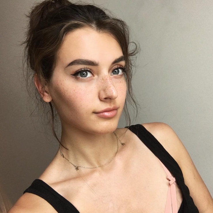 Jessica Clements Jessica Clements
