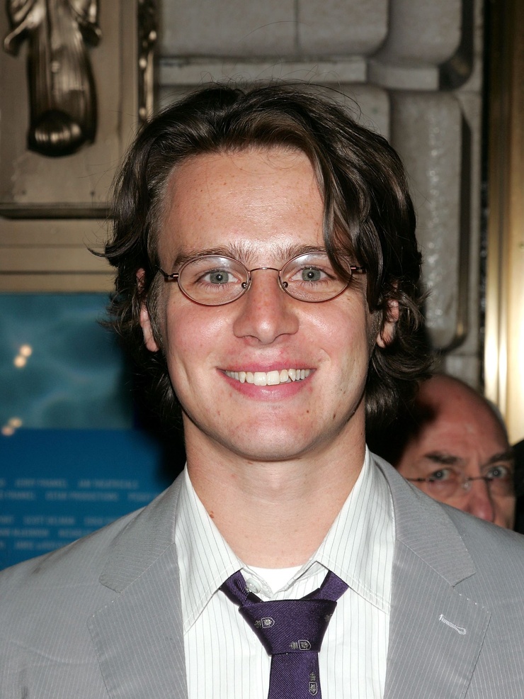 Jonathan Groff