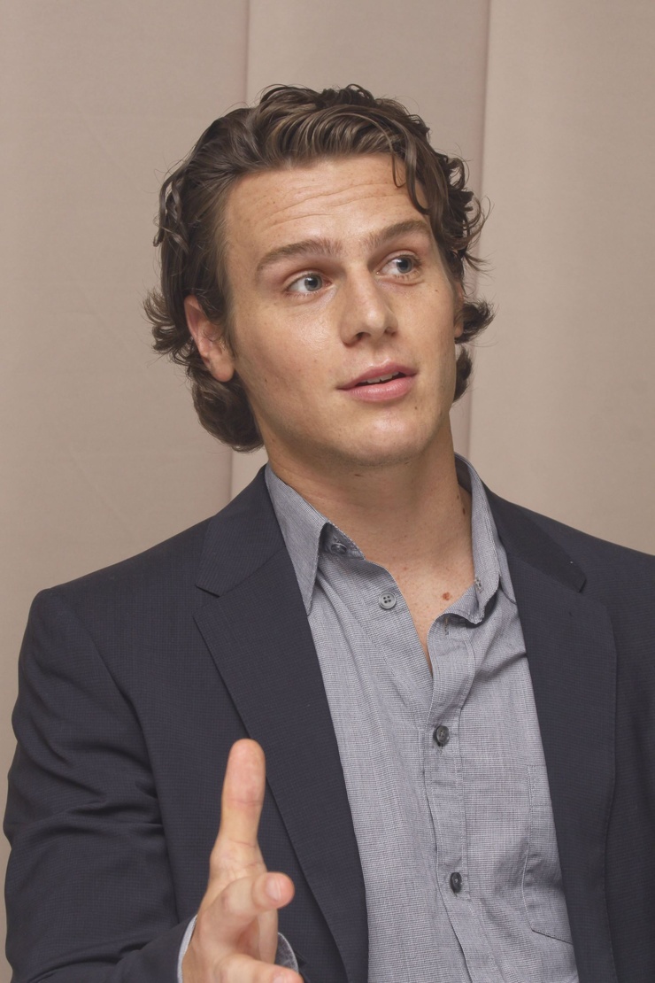 Jonathan Groff