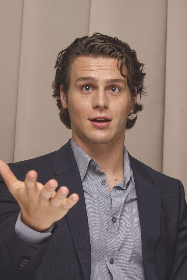 Jonathan Groff