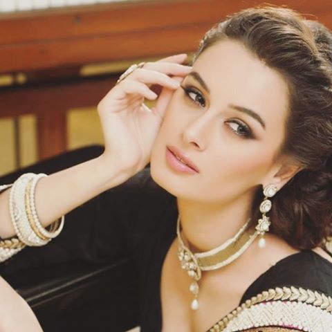 Evelyn Sharma Evelyn Sharma