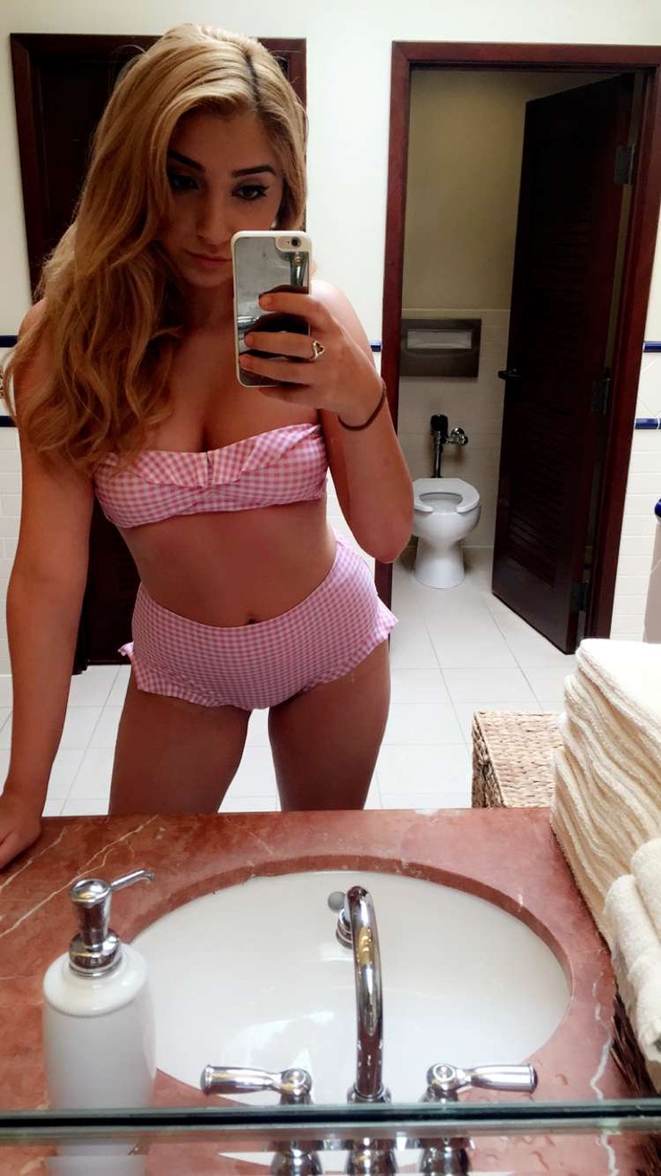 Jennessa Rose