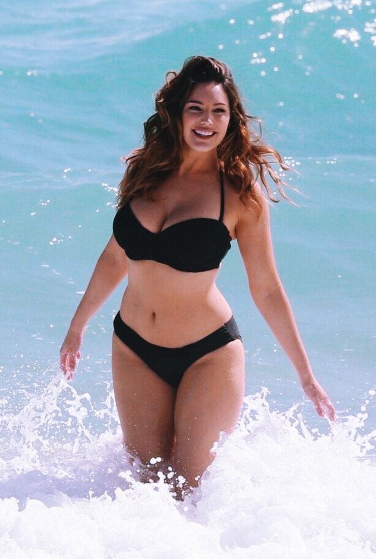 Kelly Brook