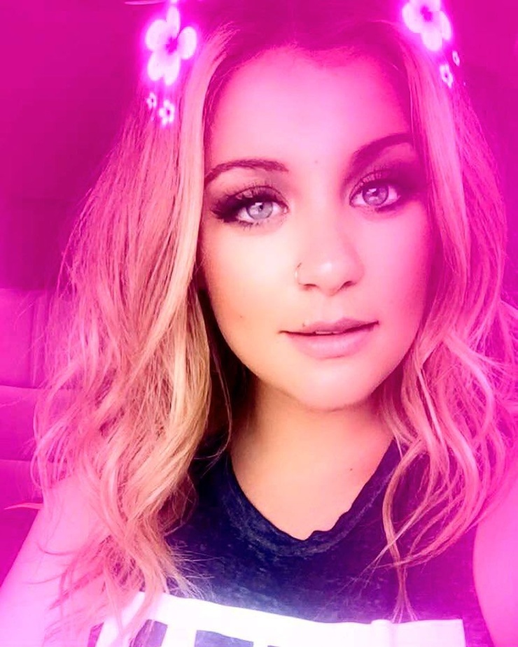 Lauren Alaina