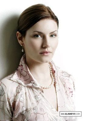 Elisha Cuthbert Elisha Cuthbert