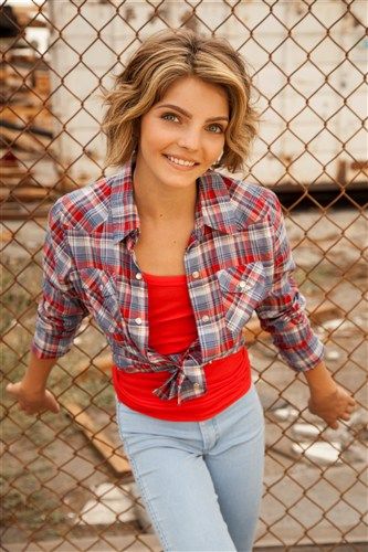 Camren Bicondova