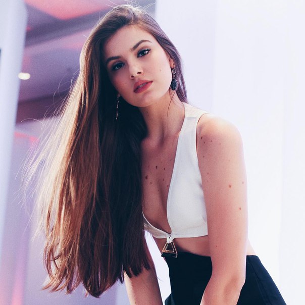 Camila Queiroz Camila Queiroz