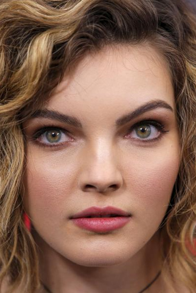 Camren Bicondova