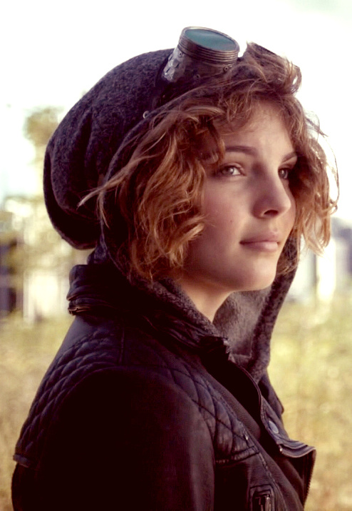 Camren Bicondova