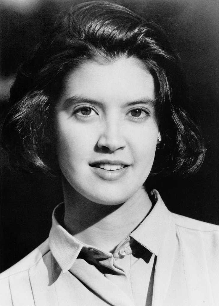 Phoebe Cates