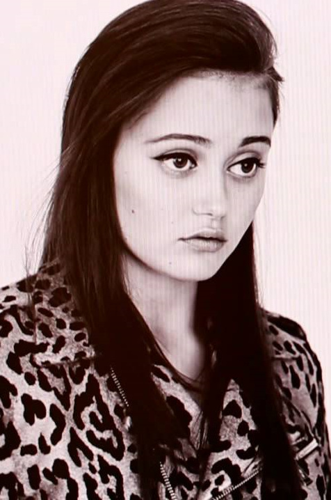 Ella Purnell Ella Purnell