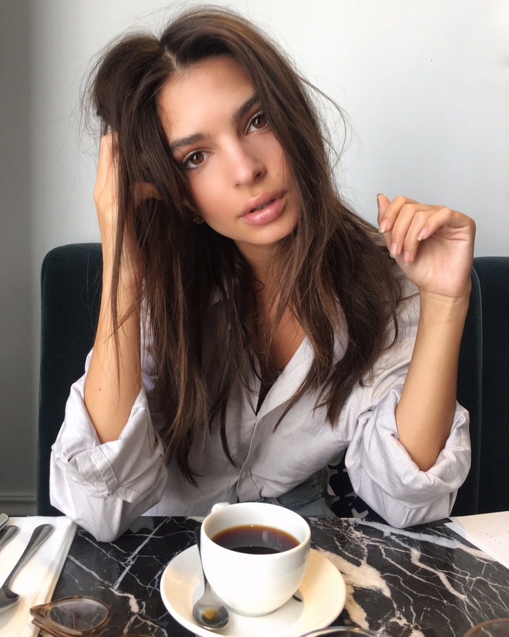 Emily Ratajkowski