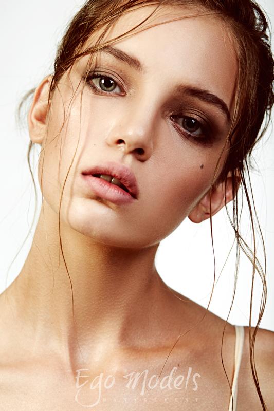 ANNA VIVCHAR ANNA VIVCHAR