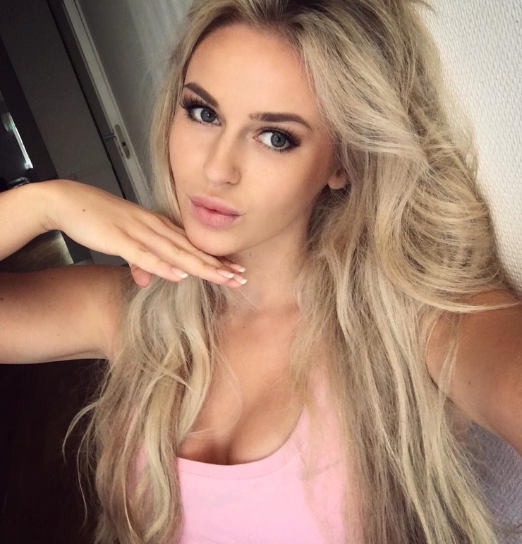 ANNA NYSTRÖM ANNA NYSTRÖM