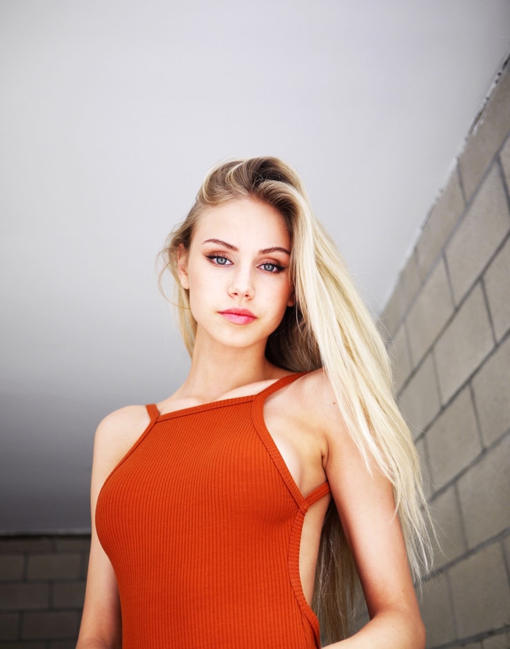 Scarlett Leithold Scarlett Leithold