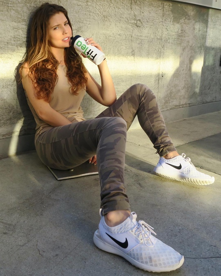 Amanda Cerny Amanda Cerny