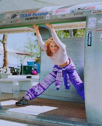 Leslie Bibb Leslie Bibb