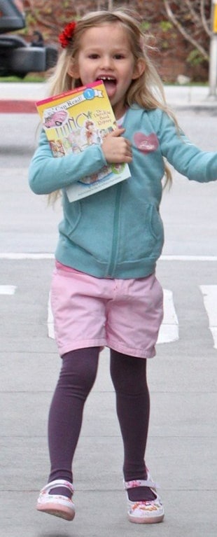 Violet Affleck