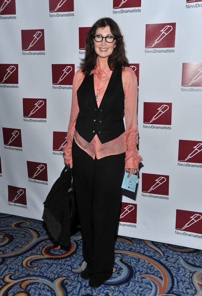 Joanna Gleason