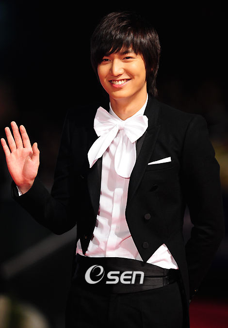 Min-ho Lee