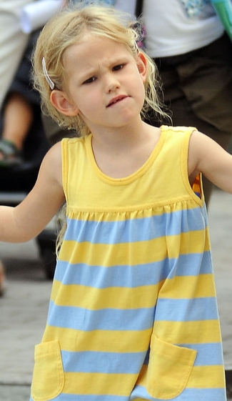 Violet Affleck