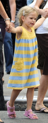 Violet Affleck