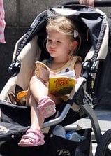 Violet Affleck