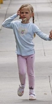 Violet Affleck
