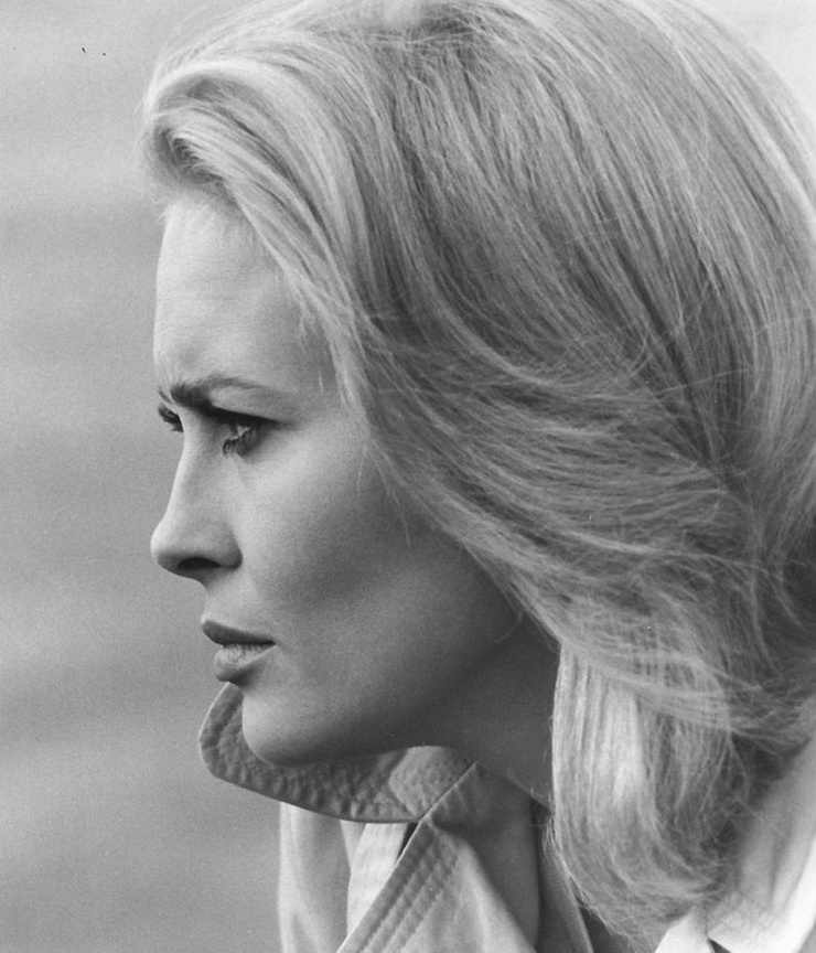 Faye Dunaway