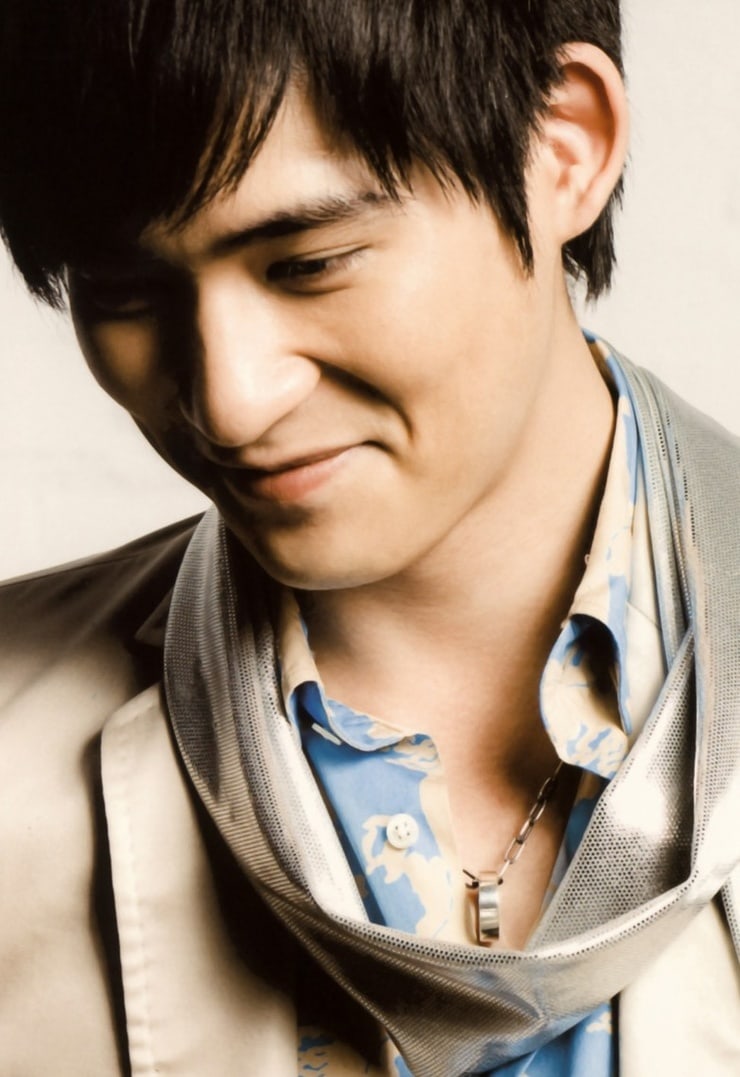 Vic Zhou