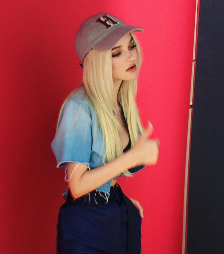 Dove Cameron