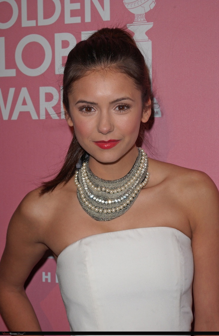 Nina Dobrev Nina Dobrev