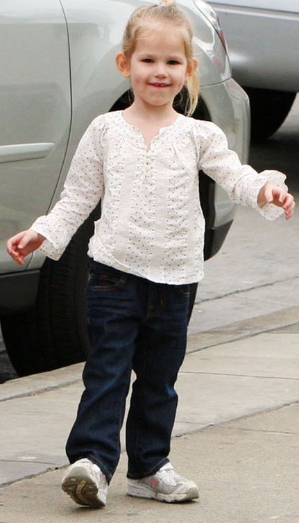 Violet Affleck