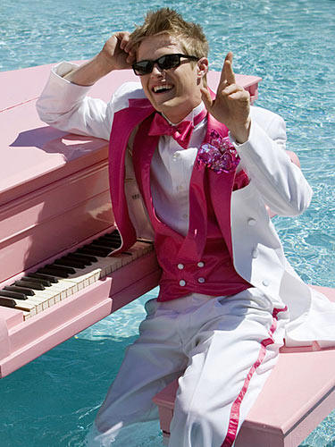 Lucas Grabeel