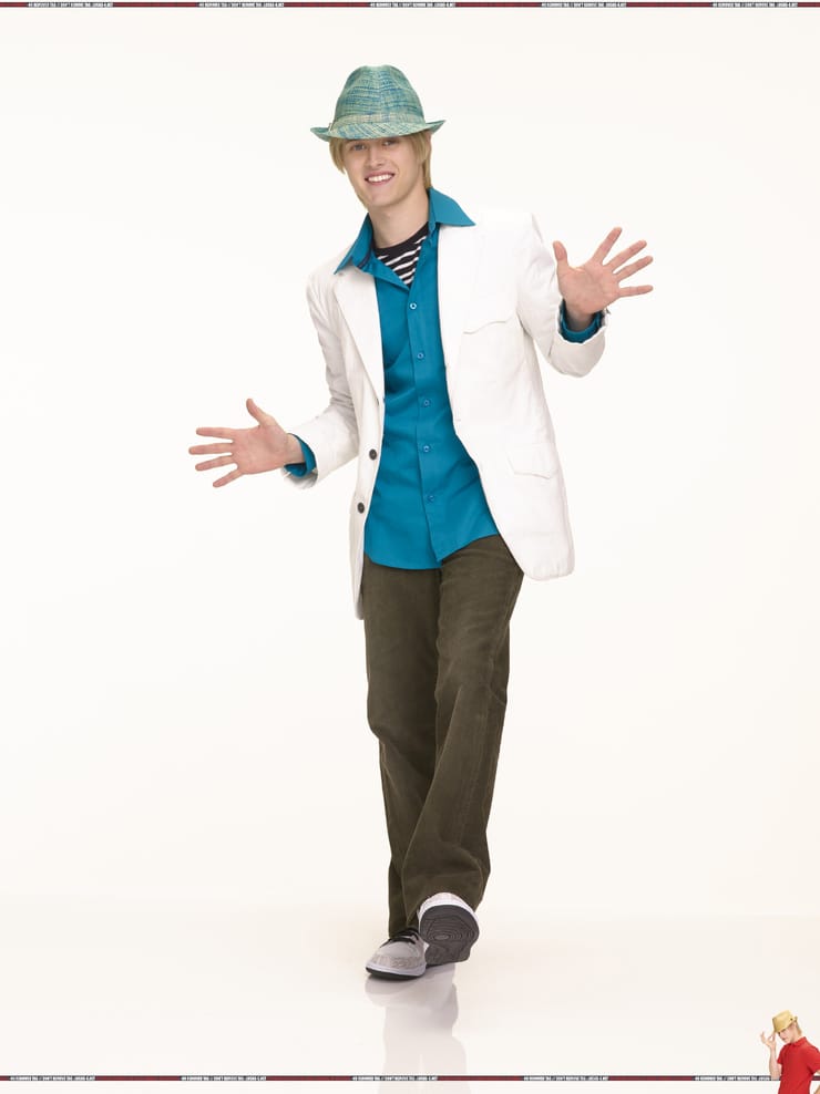 Lucas Grabeel
