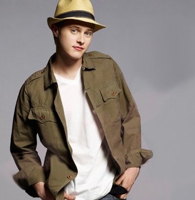 Lucas Grabeel