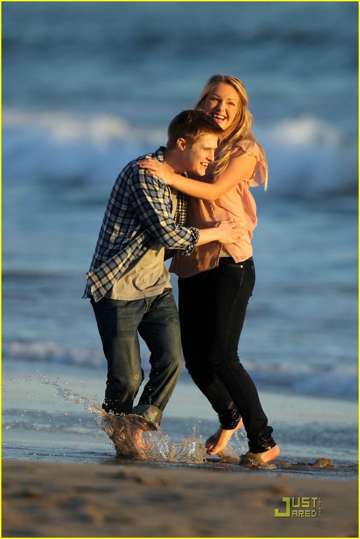 Lucas Grabeel
