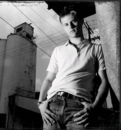 Lucas Grabeel