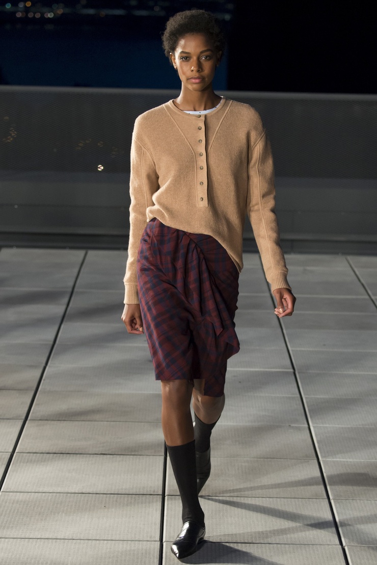 Karly Loyce