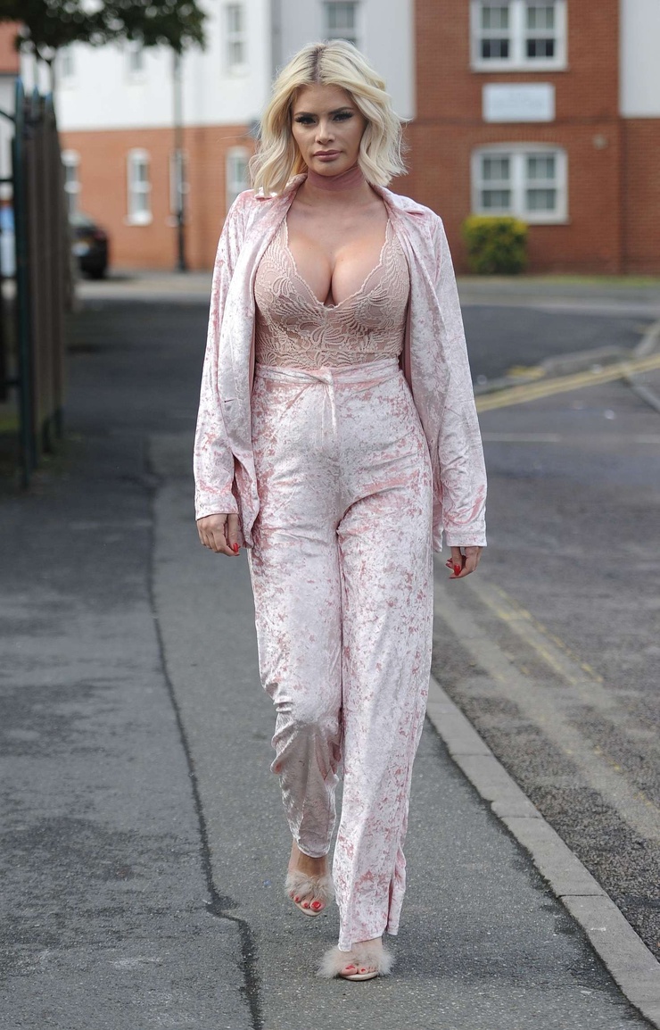 Chloe Sims