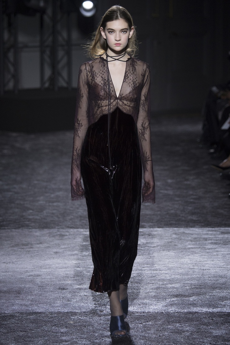 Julia Ratner