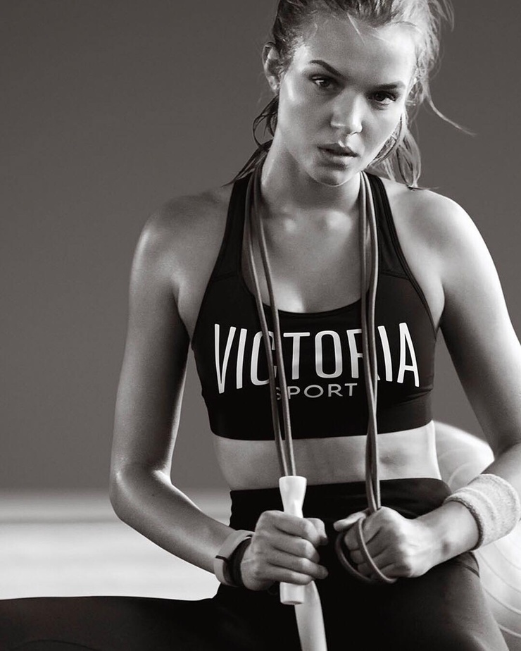 Josephine Skriver Josephine Skriver