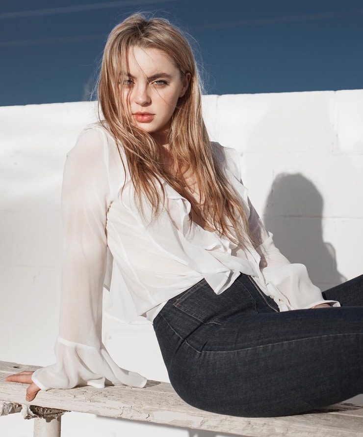 Picture of Alexa Losey