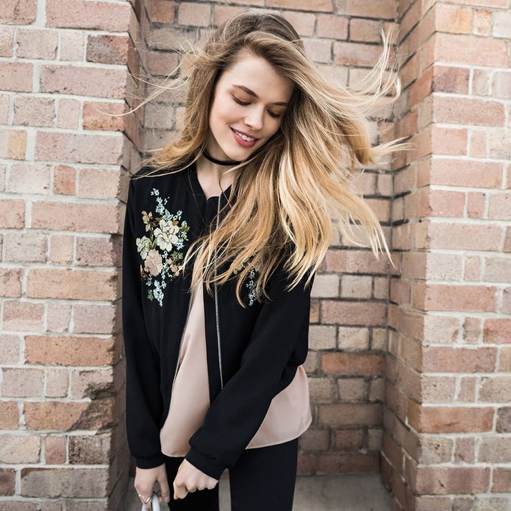 Victoria Lee Victoria Lee