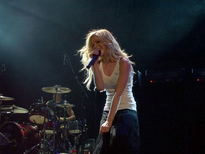 Avril Lavigne: Bonez Tour 2005 - Live at Budokan