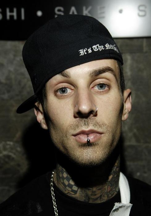 travis barker nike